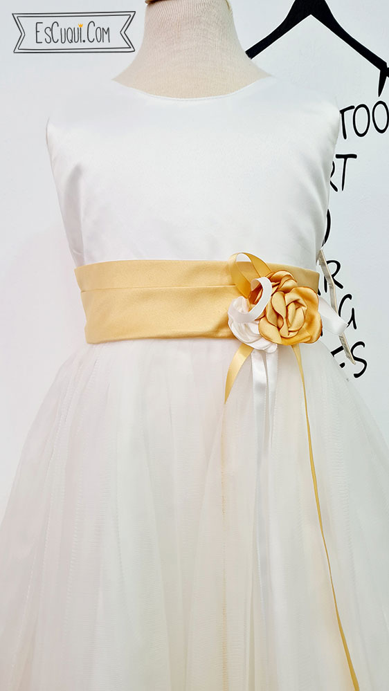 vestido blanco y dorado arras ceremonia