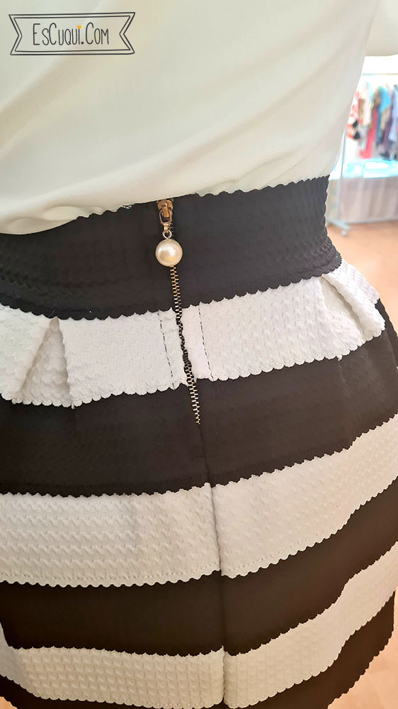 falda campanita rayas blanco y negro