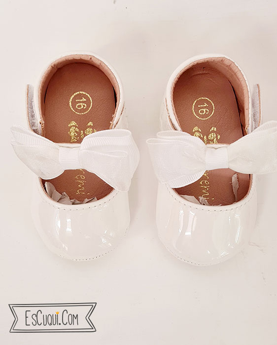 zapatos bebe blancos niña bautizo ceremonia